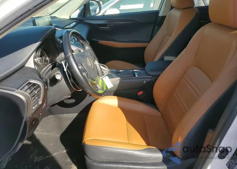 2018 Lexus Nx 300 Base z USA, uszkodzony, nr VIN JTJYARBZ6J2091472